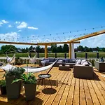 L Z Sauna, Sun & Snow